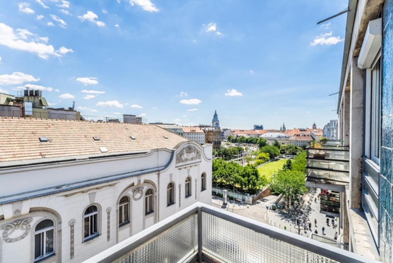 Breathless Basilika View Elegant Flat With Balcony Need Reservation X Free Parking Budapest Exterior foto